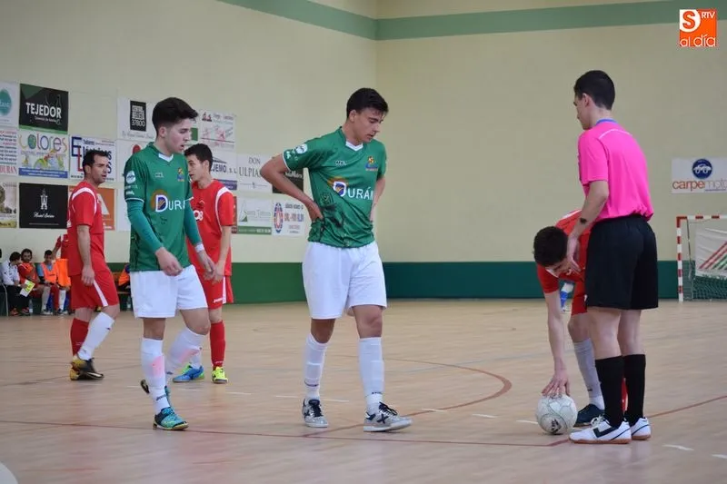 Foto 6 - Derrota del Piensos Dur&aacute;n Albense en su despedida liguera