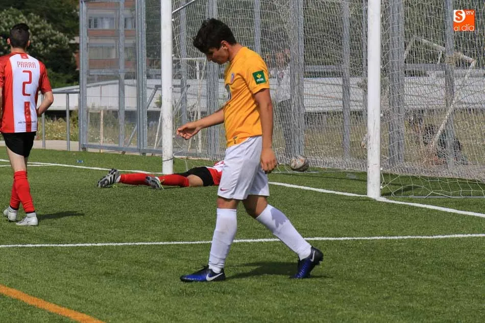 Foto 6 - El ascendido Santa Marta cierra la Liga en Regional Juvenil con una goleada ante un descendido...