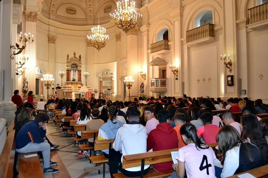 Foto 8 - M&aacute;s de 600 alumnos participan en las fiestas del colegio Esclavas de este a&ntilde;o  