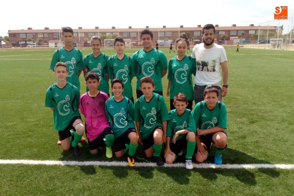 Foto 2 - &Uacute;ltimo partido de Silvia Mart&iacute;n Moro con el CDF Vitigudino  