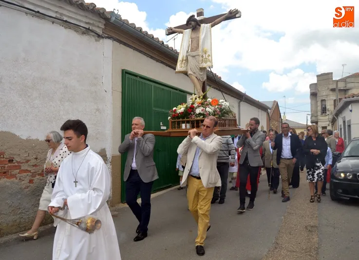 Foto 4 - Animaci&oacute;n y honras acompa&ntilde;an al Santo Cristo de la Custodia durante su primera jornada festiva en ...