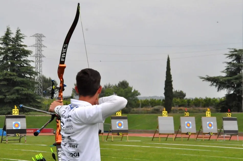Foto 3 - Carlos Iglesias consigue medalla de bronce en el III Gran Premio de Espa&ntilde;a de Tiro con Arco  