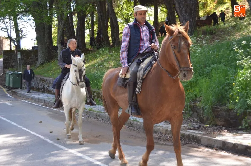 Foto 8 - Tradici&oacute;n a caballo en la Romer&iacute;a de los Paporros  