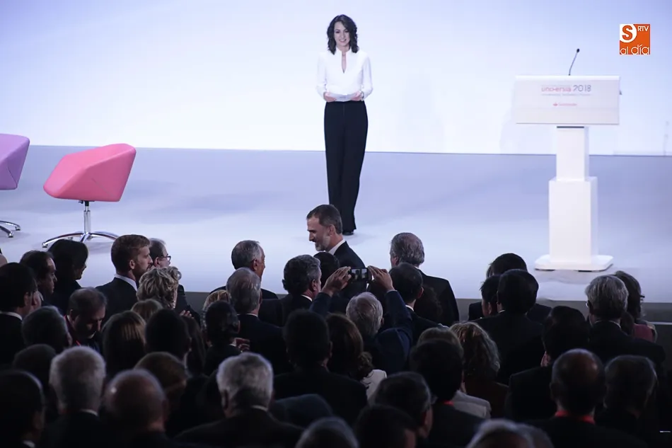Foto 7 - Felipe VI subraya la importancia de "construir d&iacute;a a d&iacute;a una Universidad con liderazgo social,...