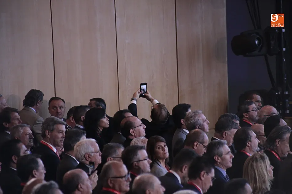 Foto 4 - Felipe VI subraya la importancia de "construir d&iacute;a a d&iacute;a una Universidad con liderazgo social,...