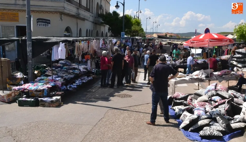 Imagen del mercadillo del sábado