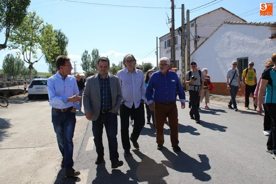 José Lucas, alcalde de Galinduste y el diputado, Javier García inauguraron la ruta