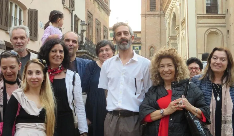 Foto 7 - El Festival de Mantua acogi&oacute; la voz po&eacute;tica de P&eacute;rez Alencart  