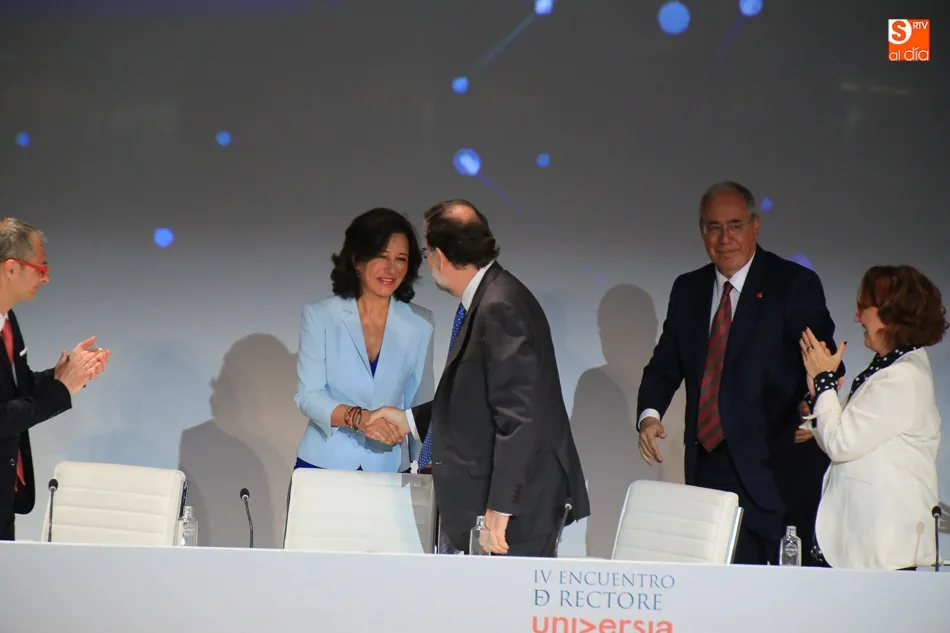Foto 3 - Ana Bot&iacute;n pide m&aacute;s recursos p&uacute;blicos y privados para la educaci&oacute;n