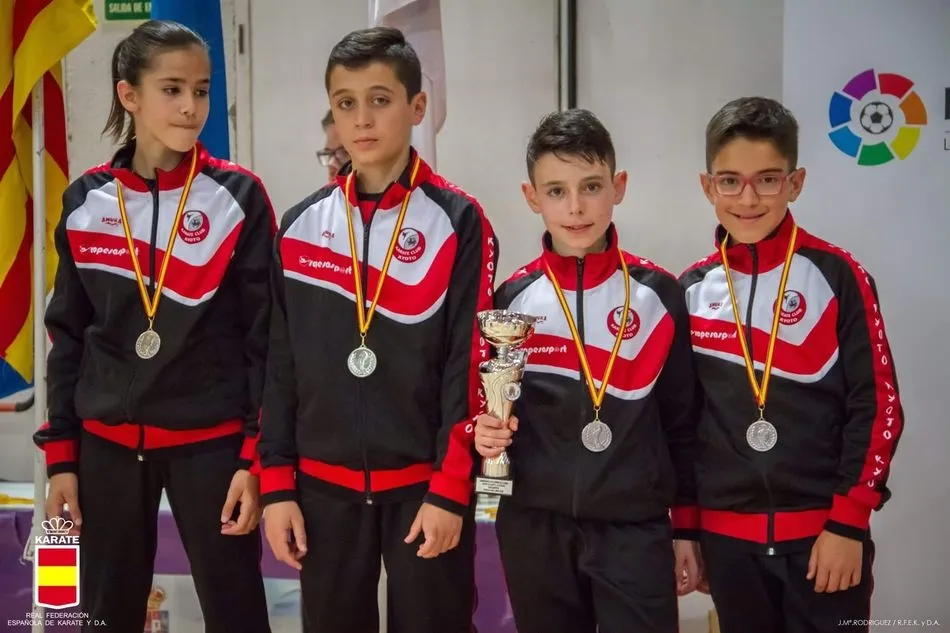 Foto 3 - El Kyoto Salamanca recibe medalla de plata en el Campeonato de Espa&ntilde;a de Clubes  