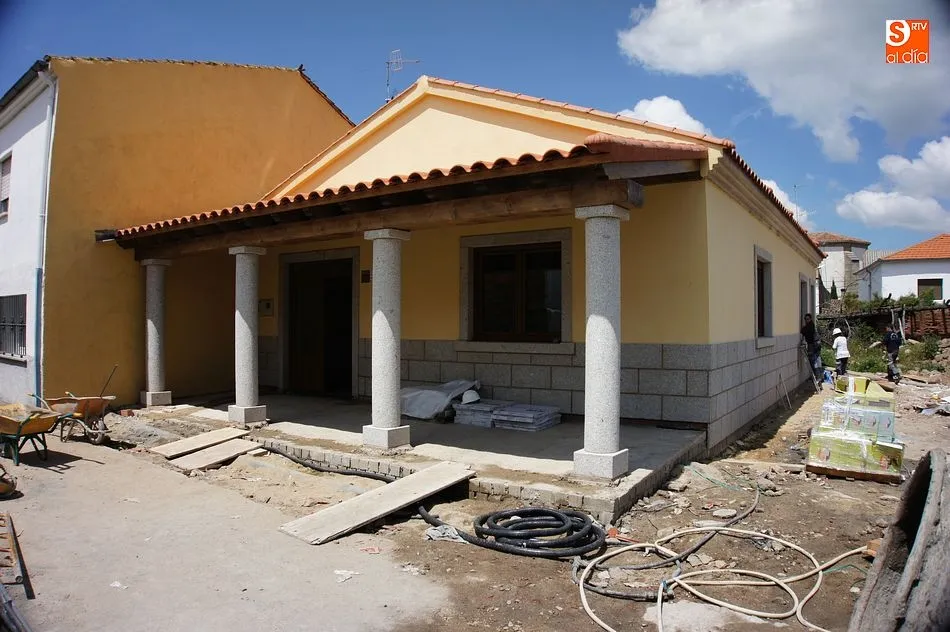 Foto 6 - La Acci&oacute;n Formativa de Empleo que construye el tanatorio municipal llega a su final