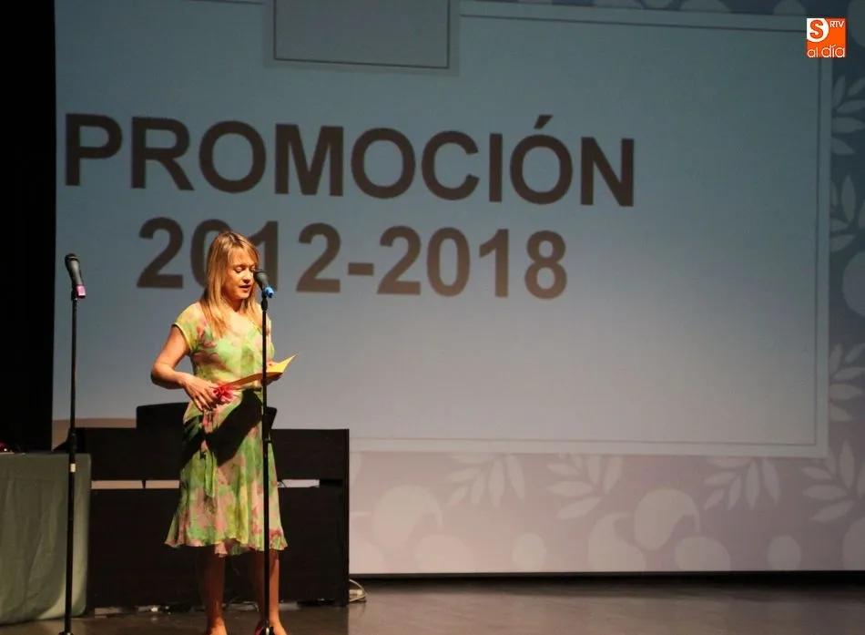 Foto 8 - Emotivo acto de Graduaci&oacute;n de una nueva promoci&oacute;n en el IES Ramos del Manzano  
