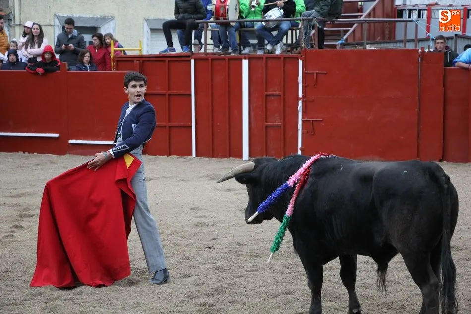 Manuel Diosleguarde en una de sus últimas actuaciones en Olmedo de Camaces | Fotos: Maribel Sánchez