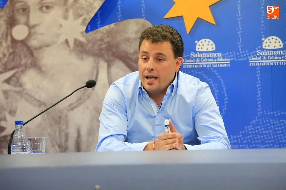 Foto 5 - Ricardo Moracho&nbsp;Garnica presenta &lsquo;Lo que sirve para vender, sirve para vivir&rsquo;  