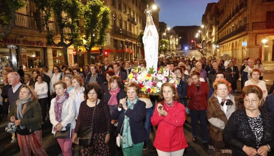 El Rosario de la Aurora recorrerá la Gran Vía hasta la iglesia de San Esteban. Foto Diócesis de Salamanca