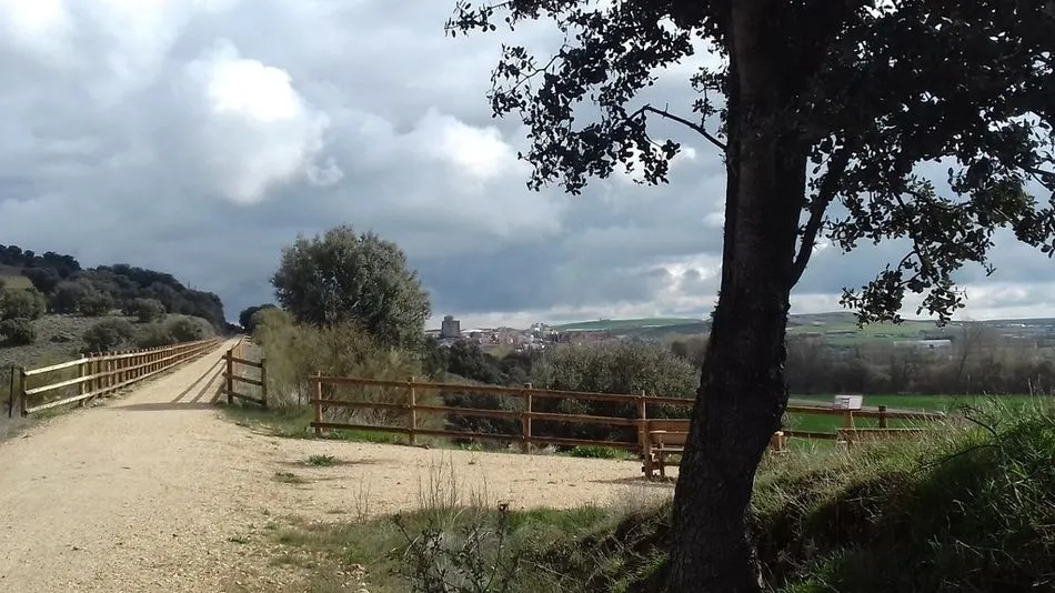 El Camino Natural Vía Verde de la Plata une Carbajosa y Alba de Tormes