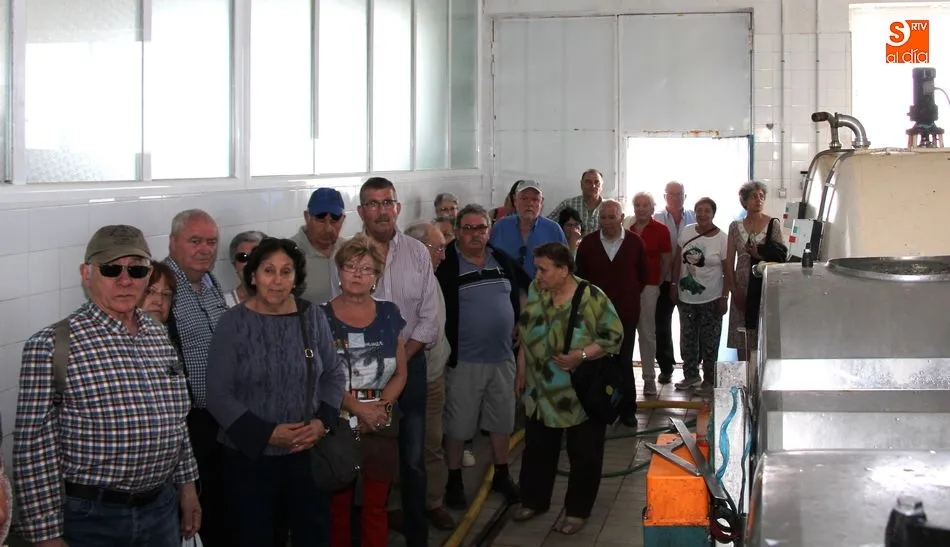 Foto 3 - Jubilados usuarios del balneario de Ledesma conocen los encantos de&nbsp;Vitigudino  