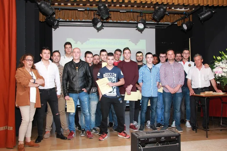 Foto 2 - Salesianos Pizarrales se vuelca con la Fiesta de Mar&iacute;a Auxiliadora