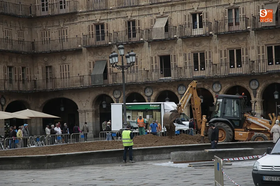 Foto 3 - La Plaza Mayor recupera sus hist&oacute;ricos jardines para el rodaje de la pel&iacute;cula de Amen&aacute;bar