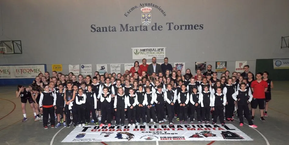 Presentación del Torneo de Baloncesto que se disputará los días 26 y 27 de mayo