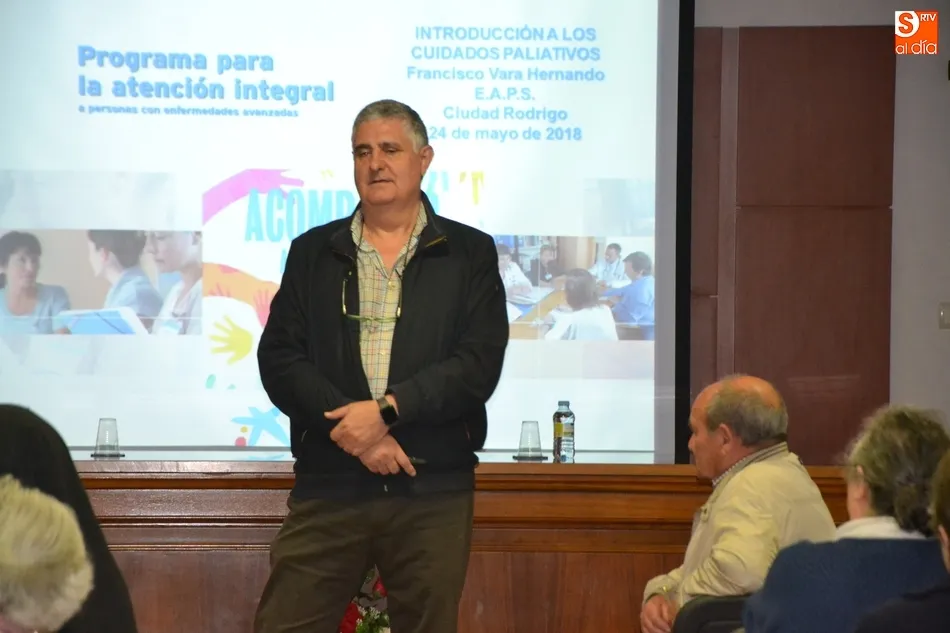 Foto 5 - El director de Cuidados Paliativos de Los Montalvos interviene en la celebraci&oacute;n de la Pascua del...