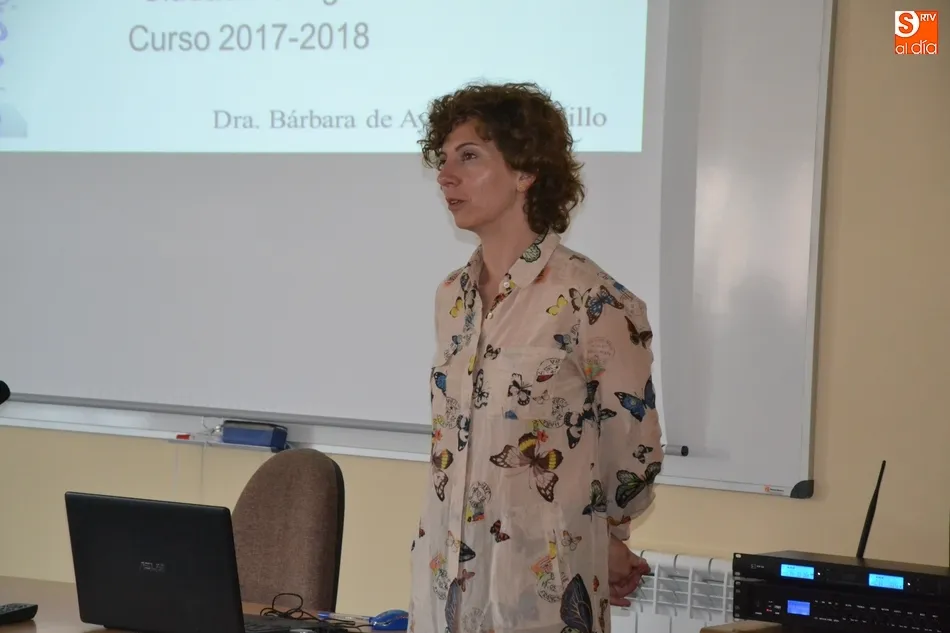 Foto 7 - Los alumnos de UniverCiudad descubren los or&iacute;genes de la Qu&iacute;mica  