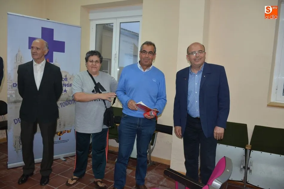 Foto 8 - La Hermandad entrega medallas y diplomas a donantes de sangre de la comarca del Abadengo