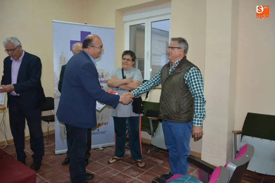 Foto 7 - La Hermandad entrega medallas y diplomas a donantes de sangre de la comarca del Abadengo
