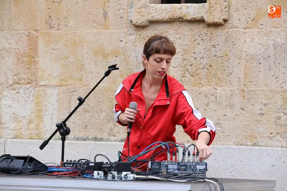Foto 4 - Le Parody llega con su universo musical al F&agrave;cyl abriendo la jornada del jueves