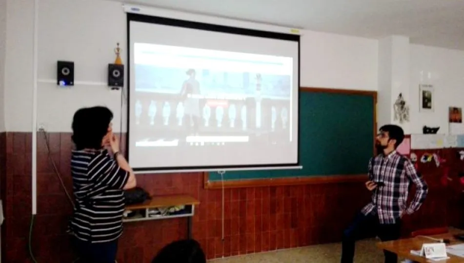 Sesión dedicada a NextLingua en el colegio Santísima Trinidad