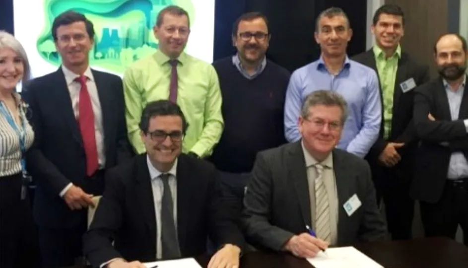 Directivos de ENUSA y Westinghouse en la firma de este acuerdo