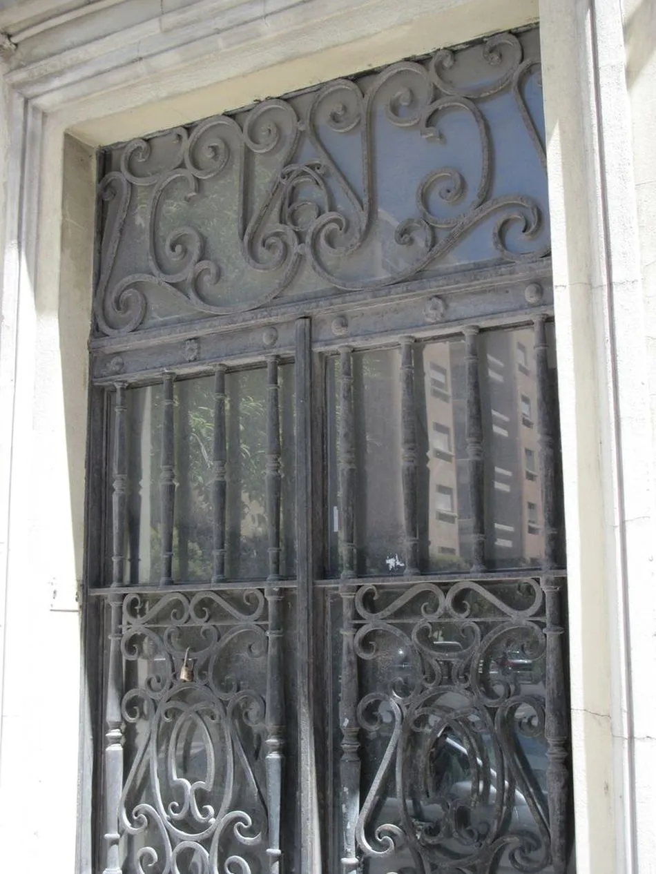 Foto 3 - Proponen protecci&oacute;n para un inmueble hist&oacute;rico de la calle Van Dyck