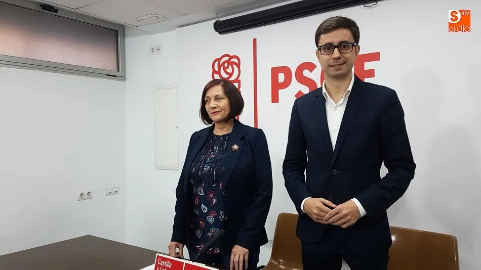 José Luis Mateos y Carmen Ávila han acusado al PP de hacer mucho daño a los Ayuntamientos