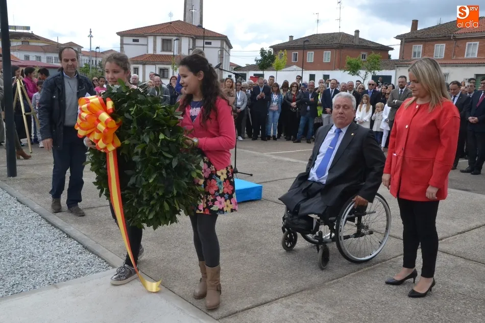 Foto 8 - Fuentes de O&ntilde;oro homenajea a las v&iacute;ctimas de ETA exigiendo memoria, dignidad y justicia  