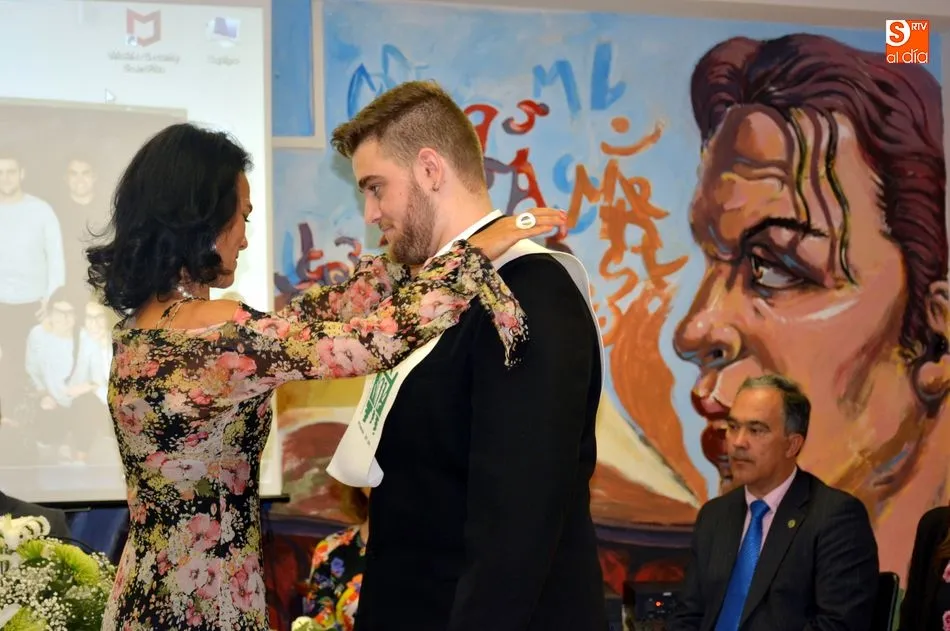 Foto 5 - Mucha emoci&oacute;n y alegr&iacute;a en la fiesta de Graduaci&oacute;n de Bachilleres en el IES Tierras de Abadengo  