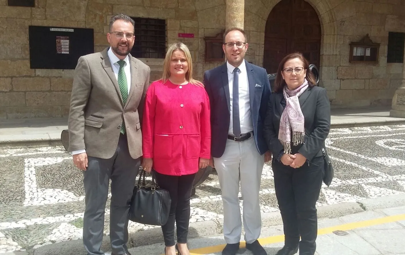 Foto 2 - Mar&iacute;a del Mar Blanco visita Ciudad Rodrigo  
