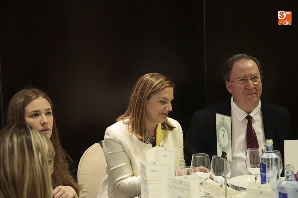 Foto 5 - Las enfermeras perfusionistas de Cirug&iacute;a Card&iacute;aca reciben el Premio Servir
