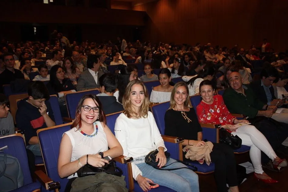 Foto 6 - El Colegio Marista fomenta la creatividad con el I Festival de las Letras y las Artes