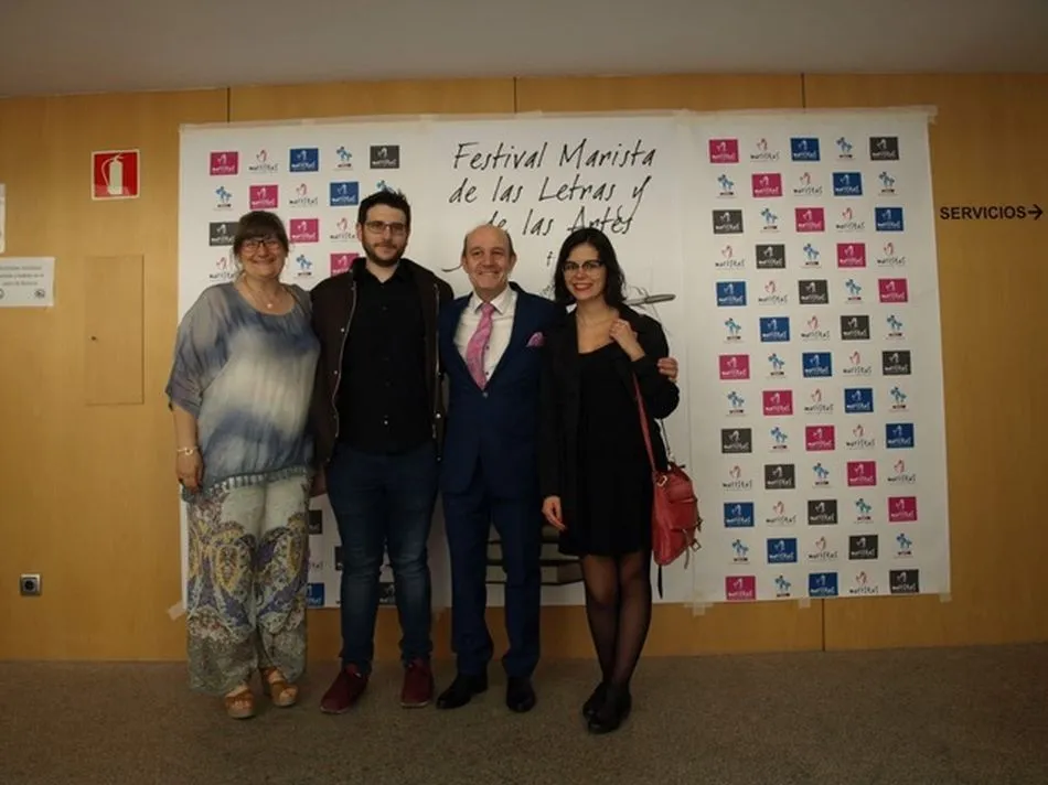 Foto 2 - El Colegio Marista fomenta la creatividad con el I Festival de las Letras y las Artes