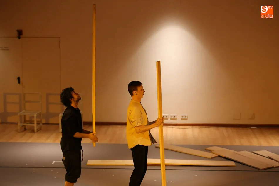 Foto 4 - Ovvio llega a Salamanca de la mano de Larso Cirk dentro del Festival de las Artes