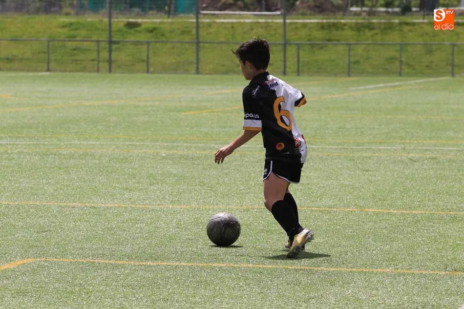 Foto 2 - Doble triunfo de Unionistas en Infantil y Cadete y victoria del Santa Marta en el Regional Benjam&iacute;n