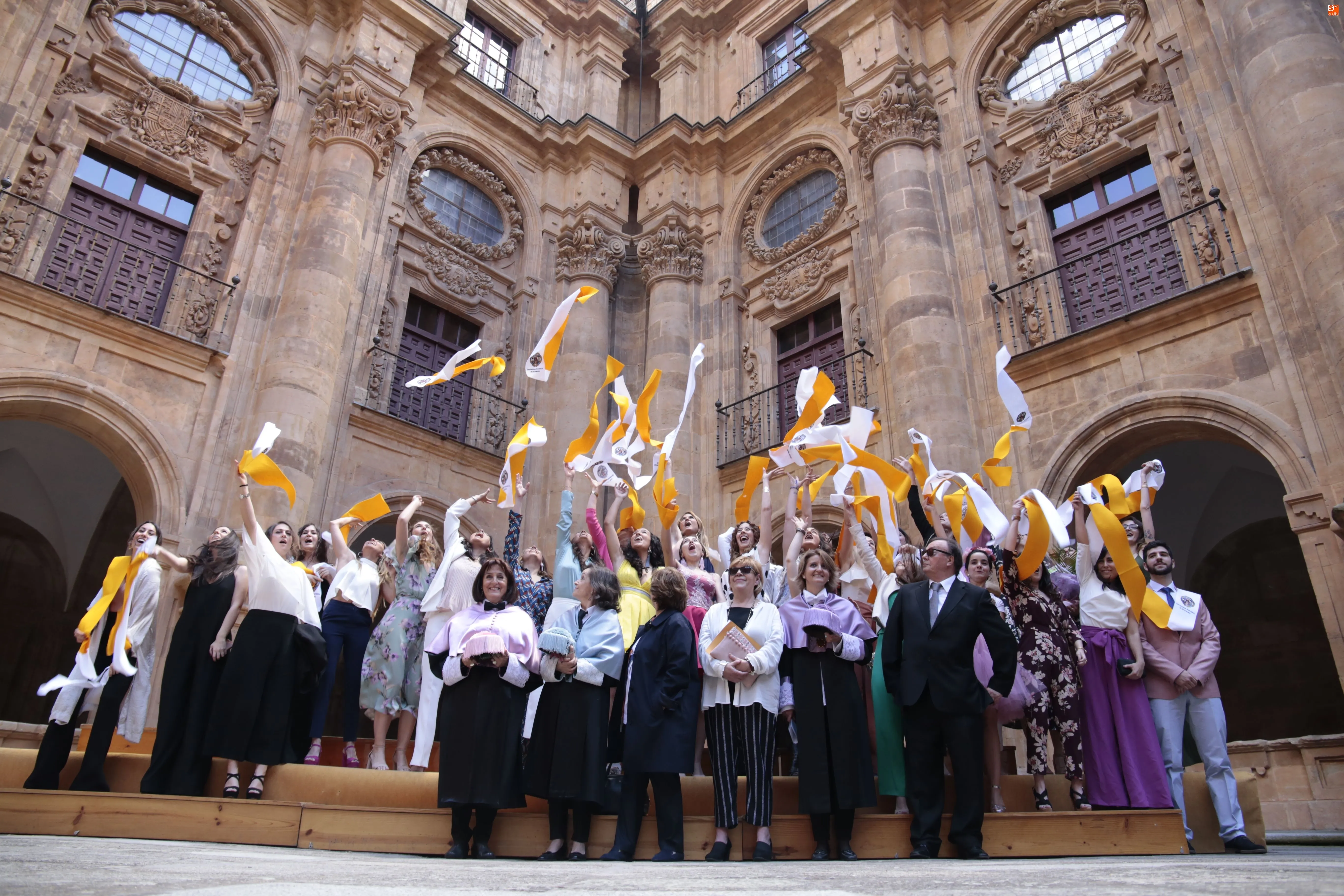 Logopedia y Psicología cierran el curso en la UPSA con un emotivo acto de fin de grado  