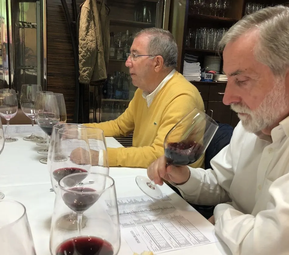 Miembros de la Asociación Cata Añada en el restaurante Hispania 20.