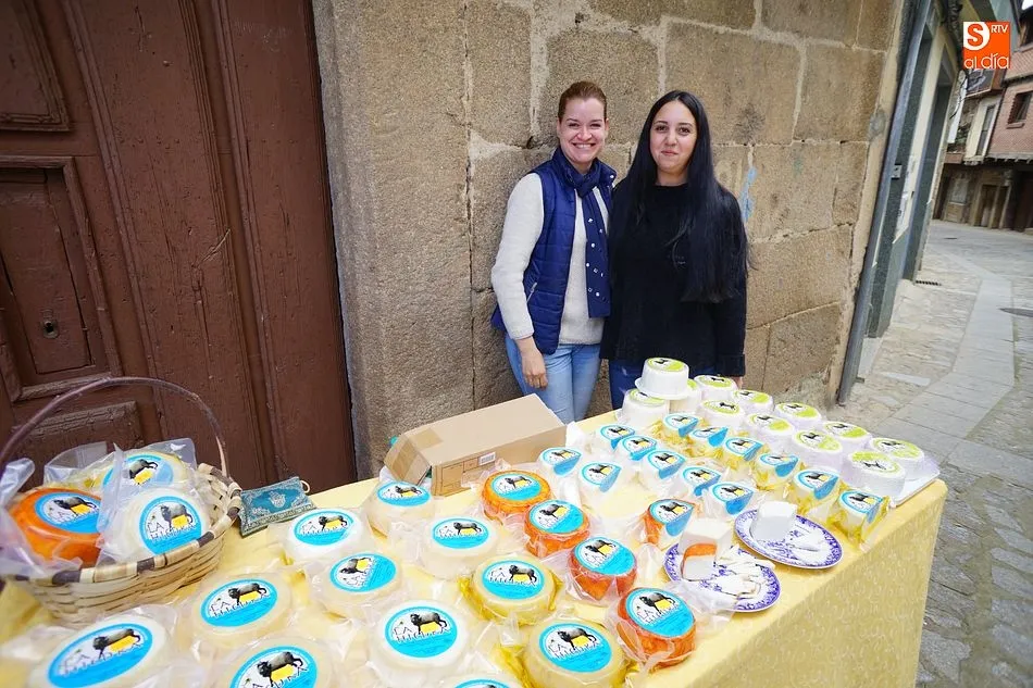 Foto 5 - La gastronom&iacute;a llena de animaci&oacute;n las calles de Sotoserrano