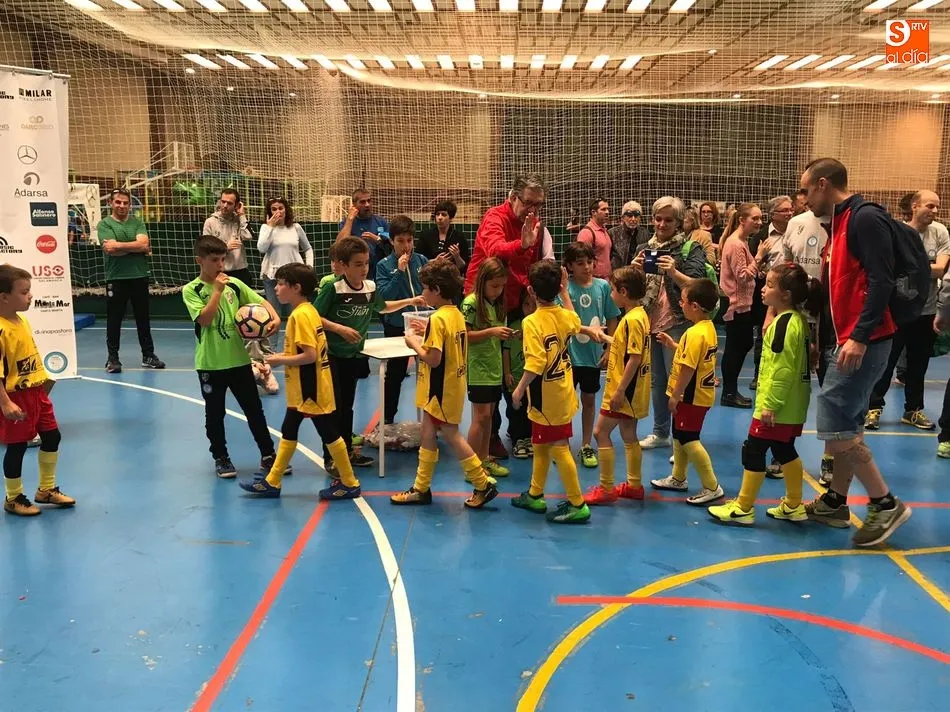 Foto 2 - Arranca en el Soccer Indoor la tercera edici&oacute;n del Torneo Solidario a favor de la Fundaci&oacute;n Aviva