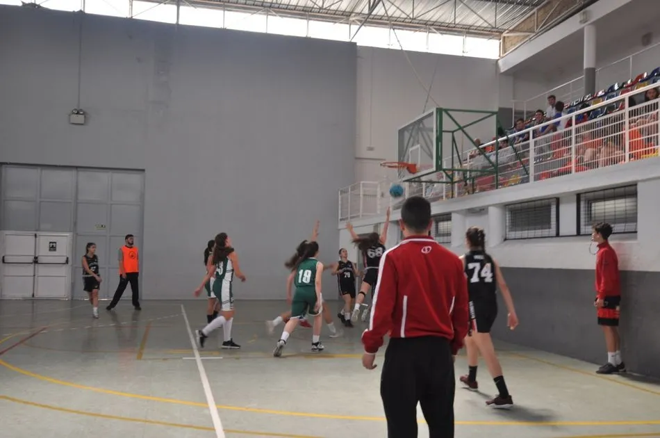Foto 9 - Comienza con &eacute;xito el Torneo Internacional Ciudad de Santa Marta, que llega a su XIV edici&oacute;n