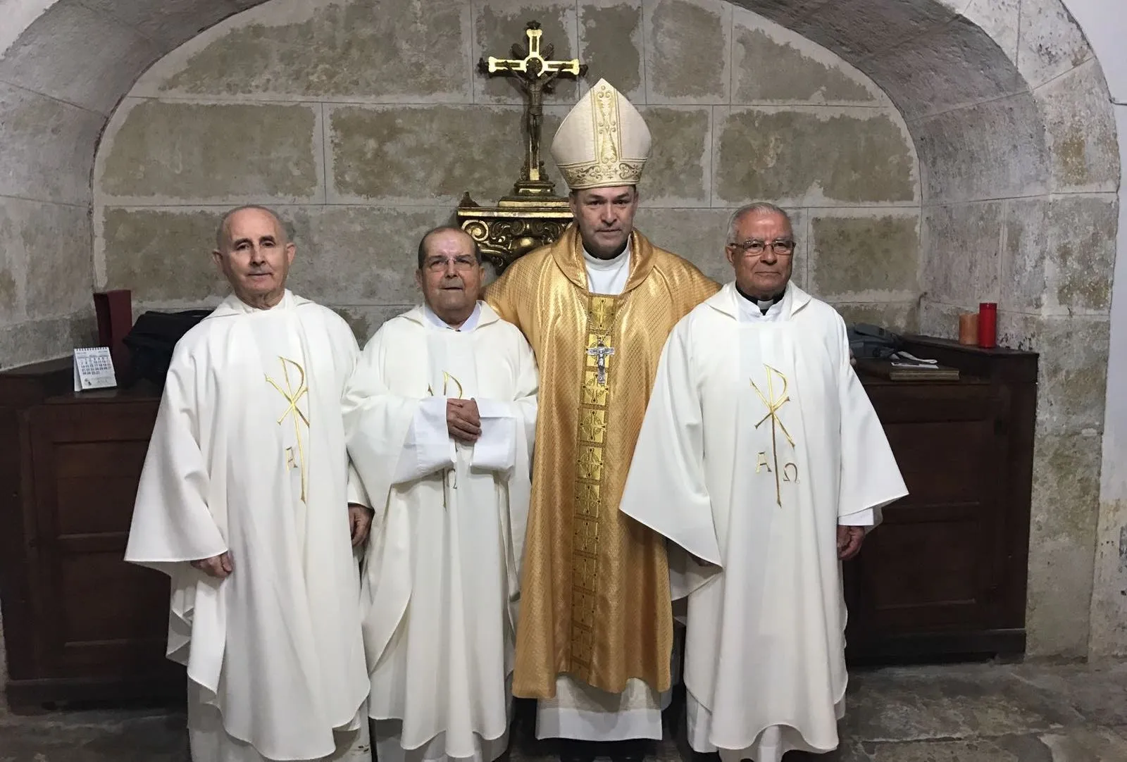 Foto 2 - La Di&oacute;cesis festeja las Bodas de Oro de tres sacerdotes  