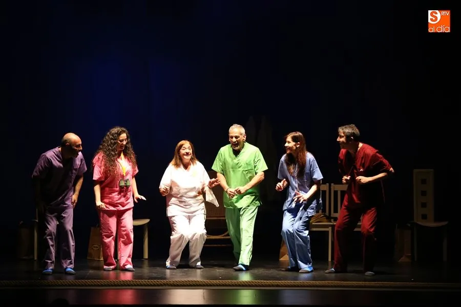 El Teatro Liceo estrena ‘La cuerda lo-cura’, una obra tan disparatada como divertida  