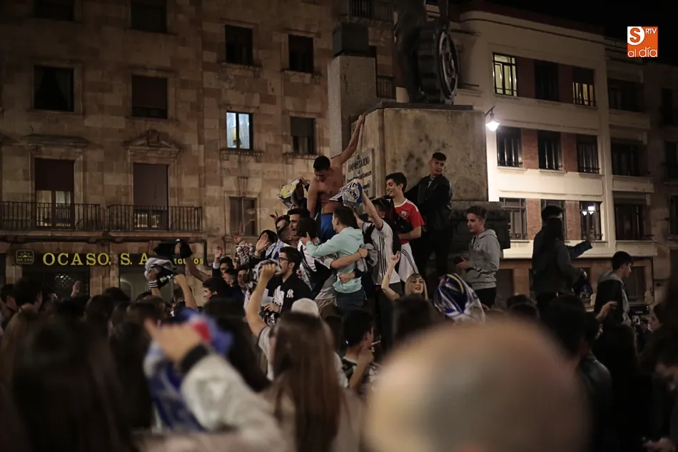 Foto 3 - Y Salamanca se echa a la calle para celebrar el t&iacute;tulo del Real Madrid en la Champions