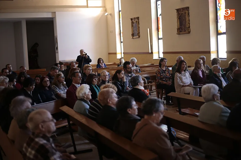 Foto 8 - La iglesia de Jes&uacute;s Obrero acoge a 10 poetas para dar voz a su recital &lsquo;luz y Palabra&rsquo;  